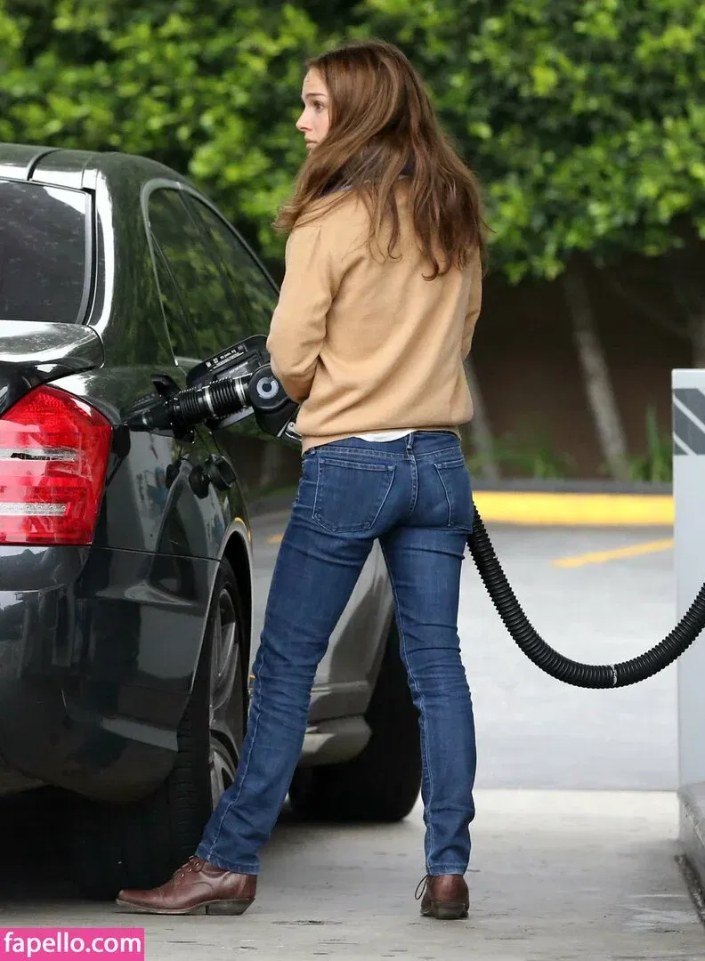 Natalie Portman Onlyfans Photo Gallery 