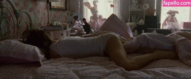 Natalie Portman Onlyfans Photo Gallery 