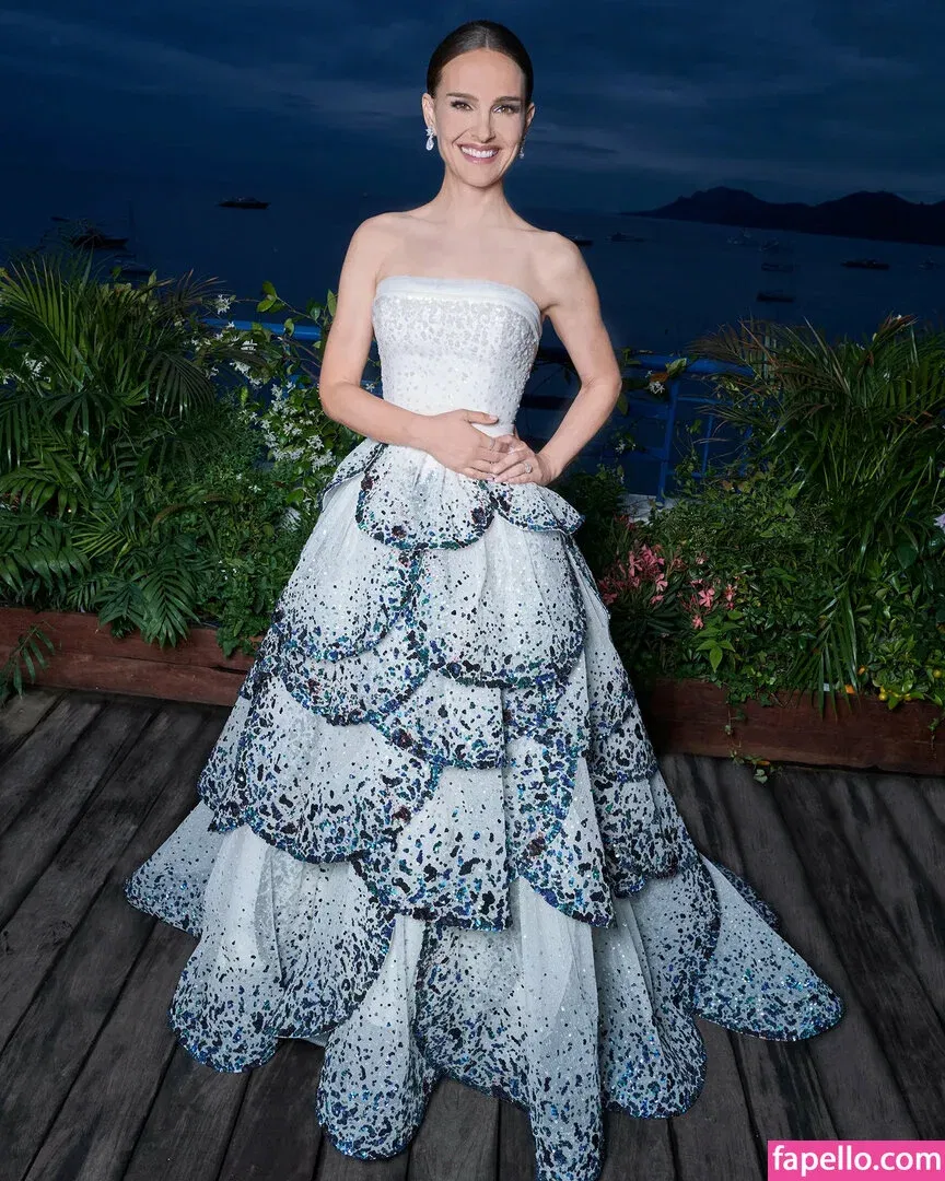 Natalie Portman Onlyfans Photo Gallery 