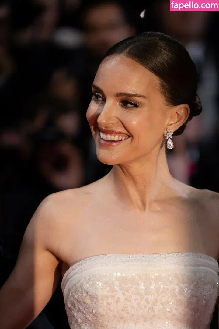 Natalie Portman Onlyfans Photo Gallery 