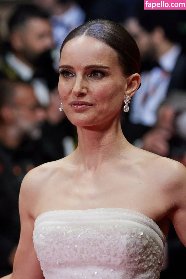 Natalie Portman Onlyfans Photo Gallery 