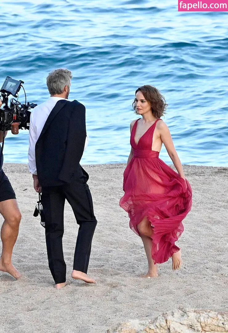 Natalie Portman Onlyfans Photo Gallery 