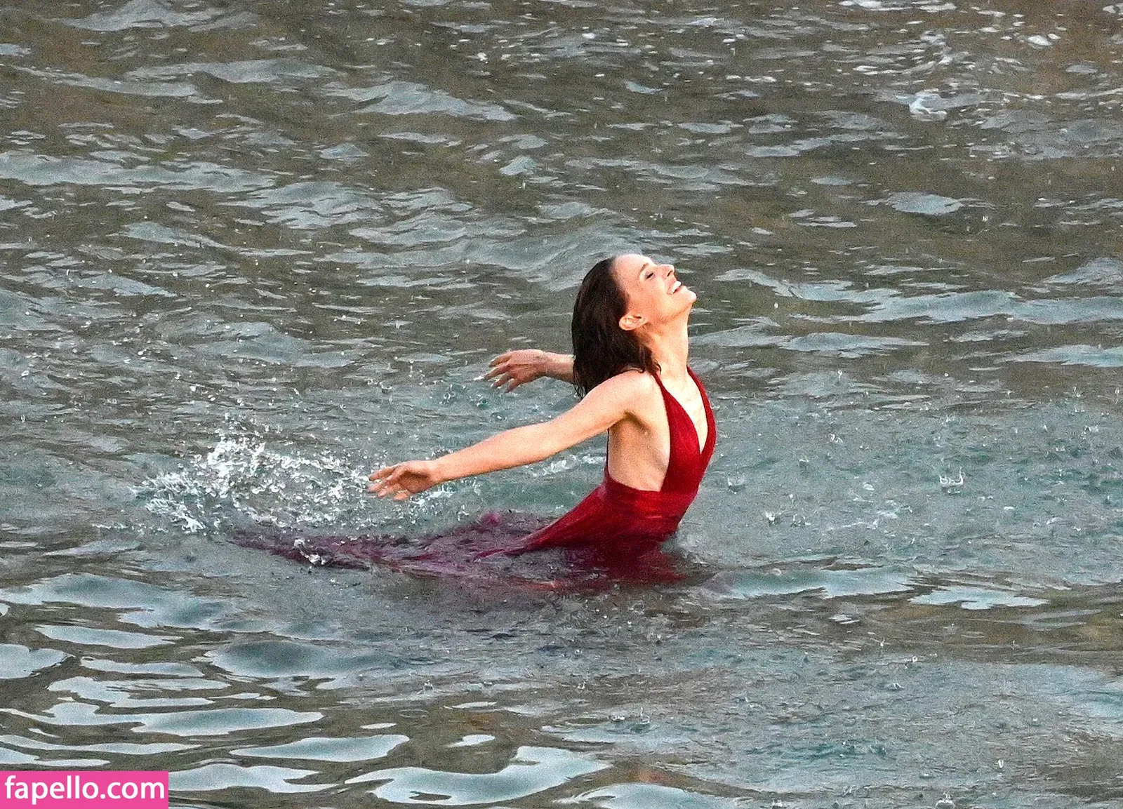 Natalie Portman Onlyfans Photo Gallery 