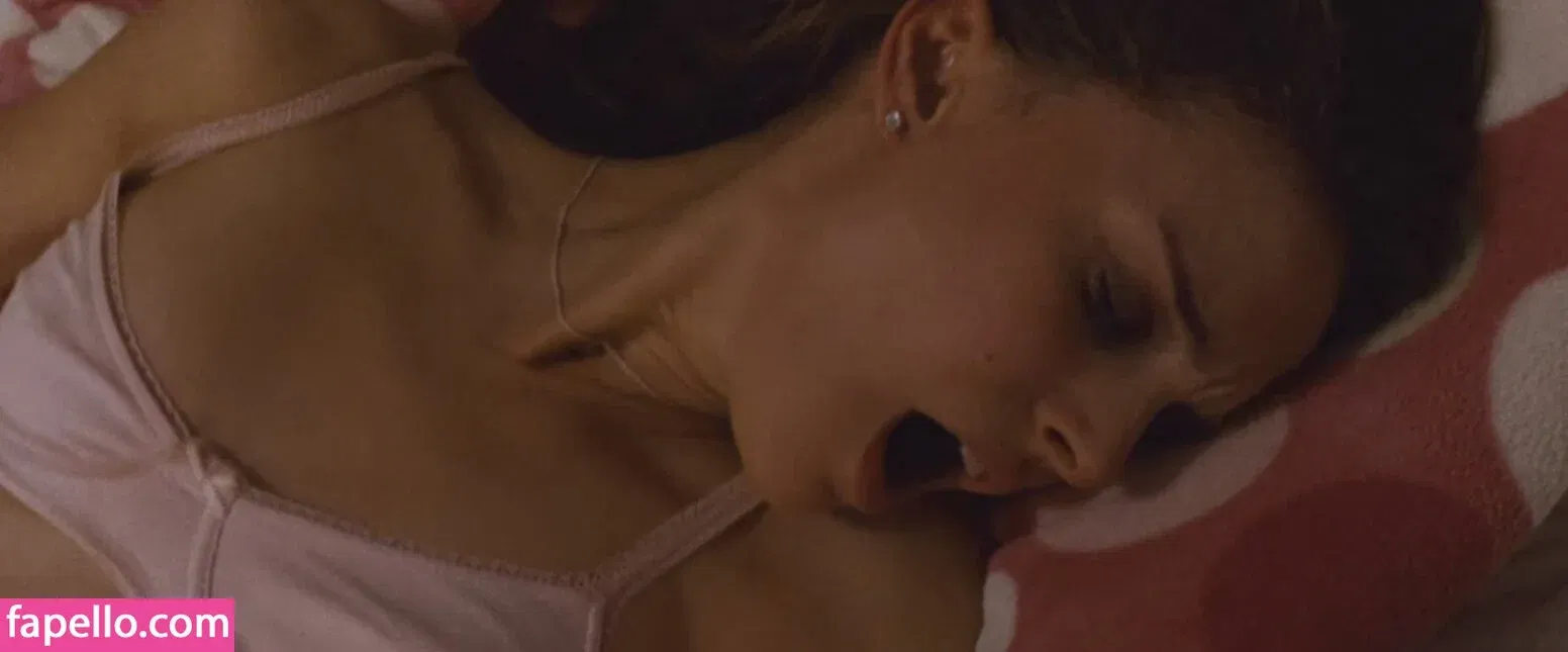 Natalie Portman Onlyfans Photo Gallery 