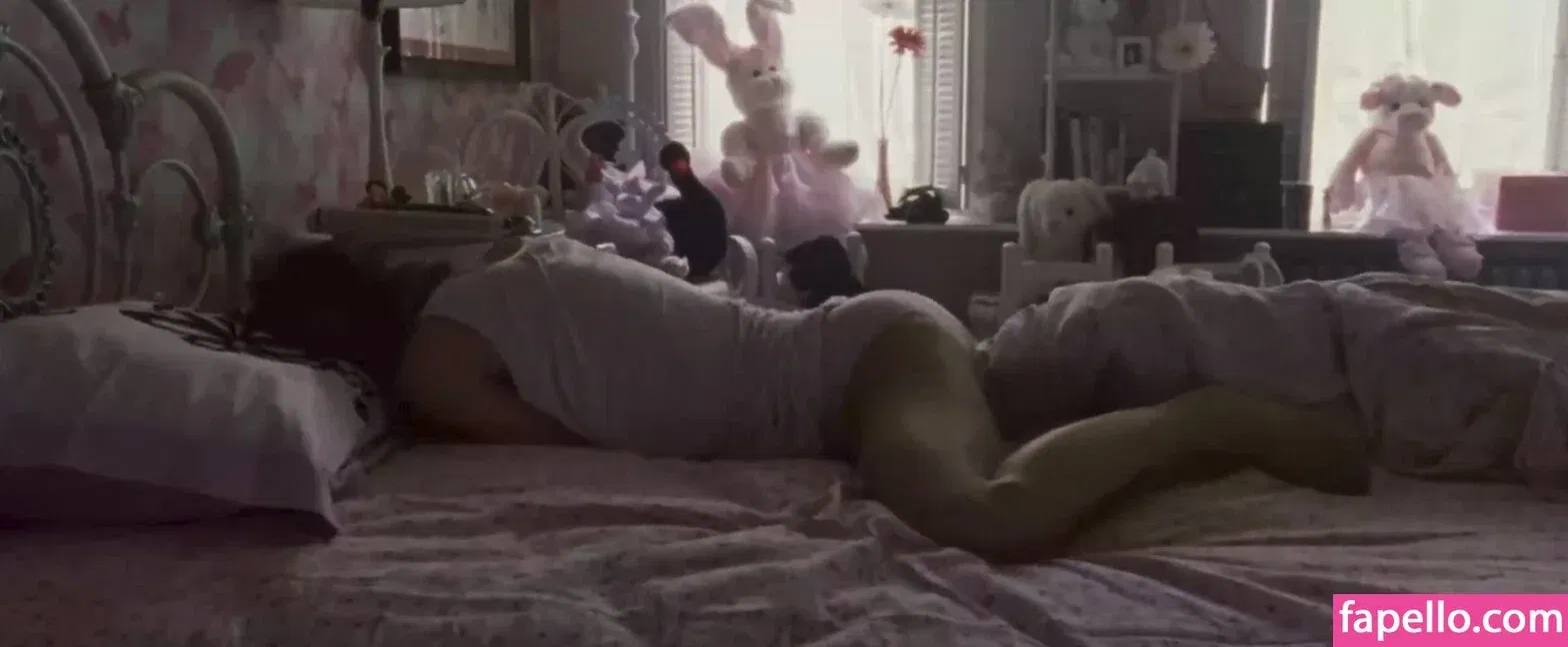 Natalie Portman Onlyfans Photo Gallery 