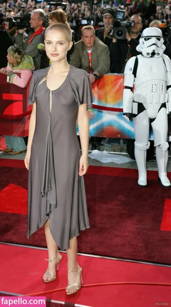 Natalie Portman Onlyfans Photo Gallery 