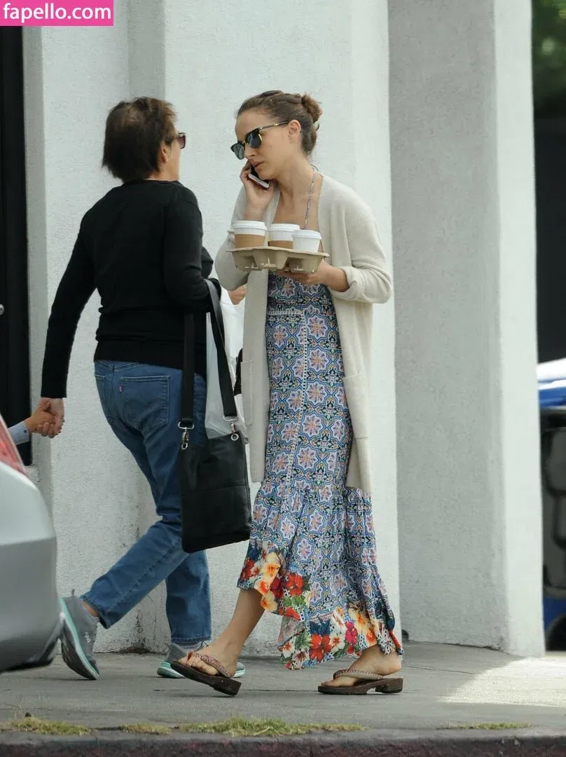 Natalie Portman Onlyfans Photo Gallery 