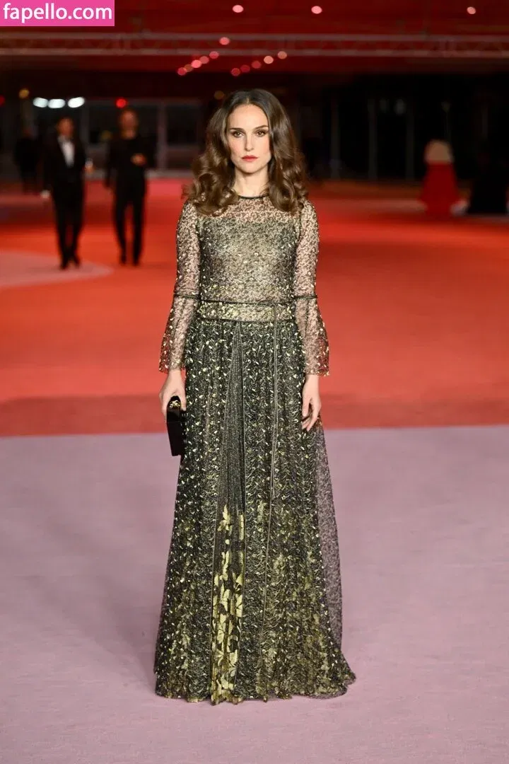 Natalie Portman Onlyfans Photo Gallery 