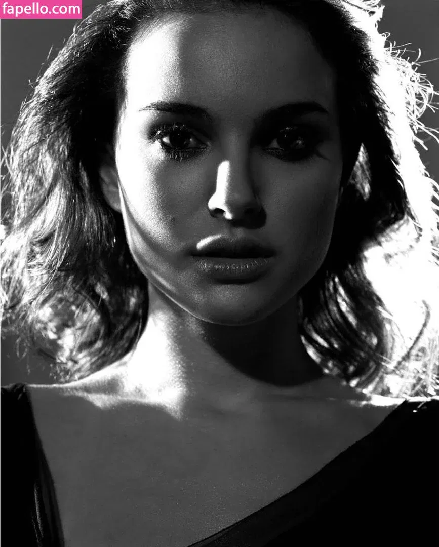 Natalie Portman Onlyfans Photo Gallery 