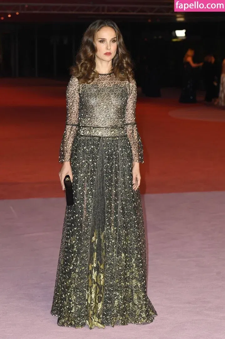 Natalie Portman Onlyfans Photo Gallery 