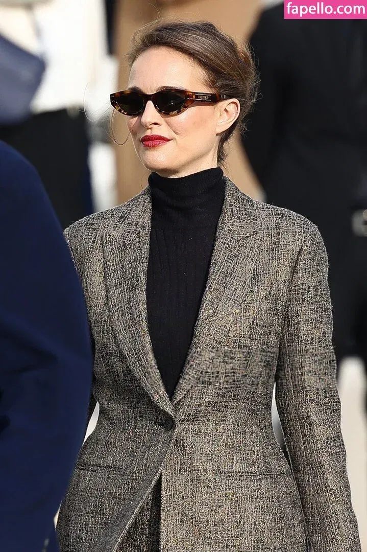 Natalie Portman Onlyfans Photo Gallery 
