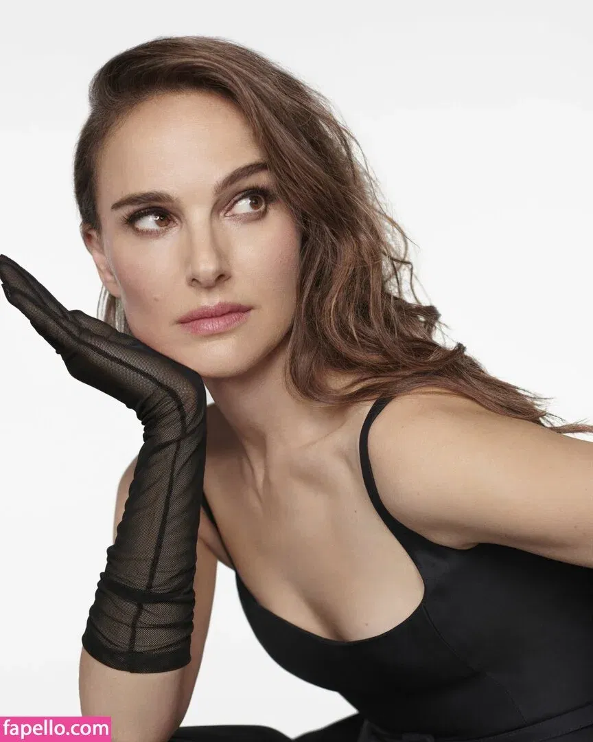 Natalie Portman Onlyfans Photo Gallery 