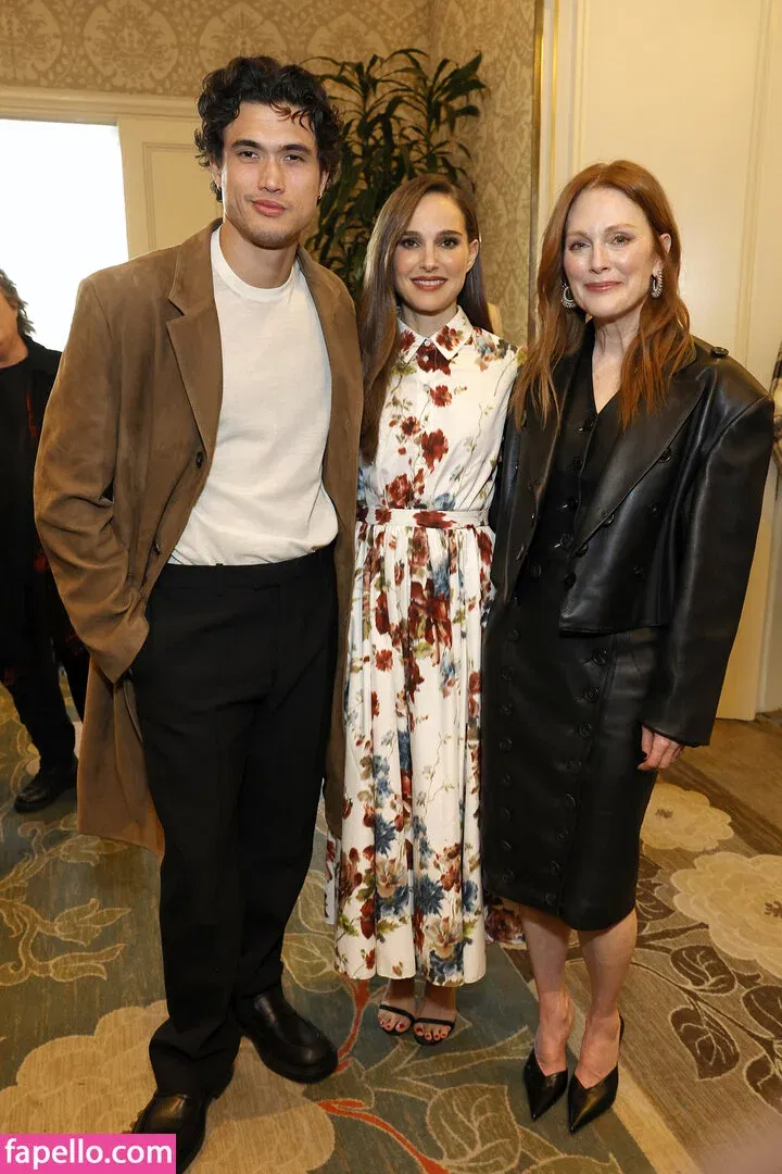 Natalie Portman Onlyfans Photo Gallery 