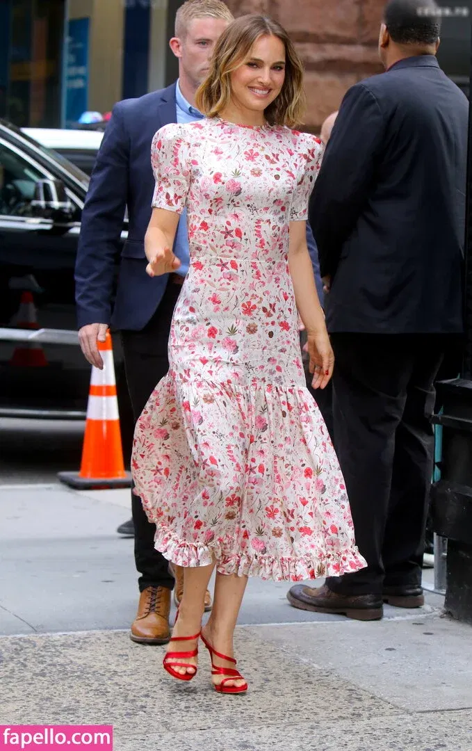 Natalie Portman Onlyfans Photo Gallery 