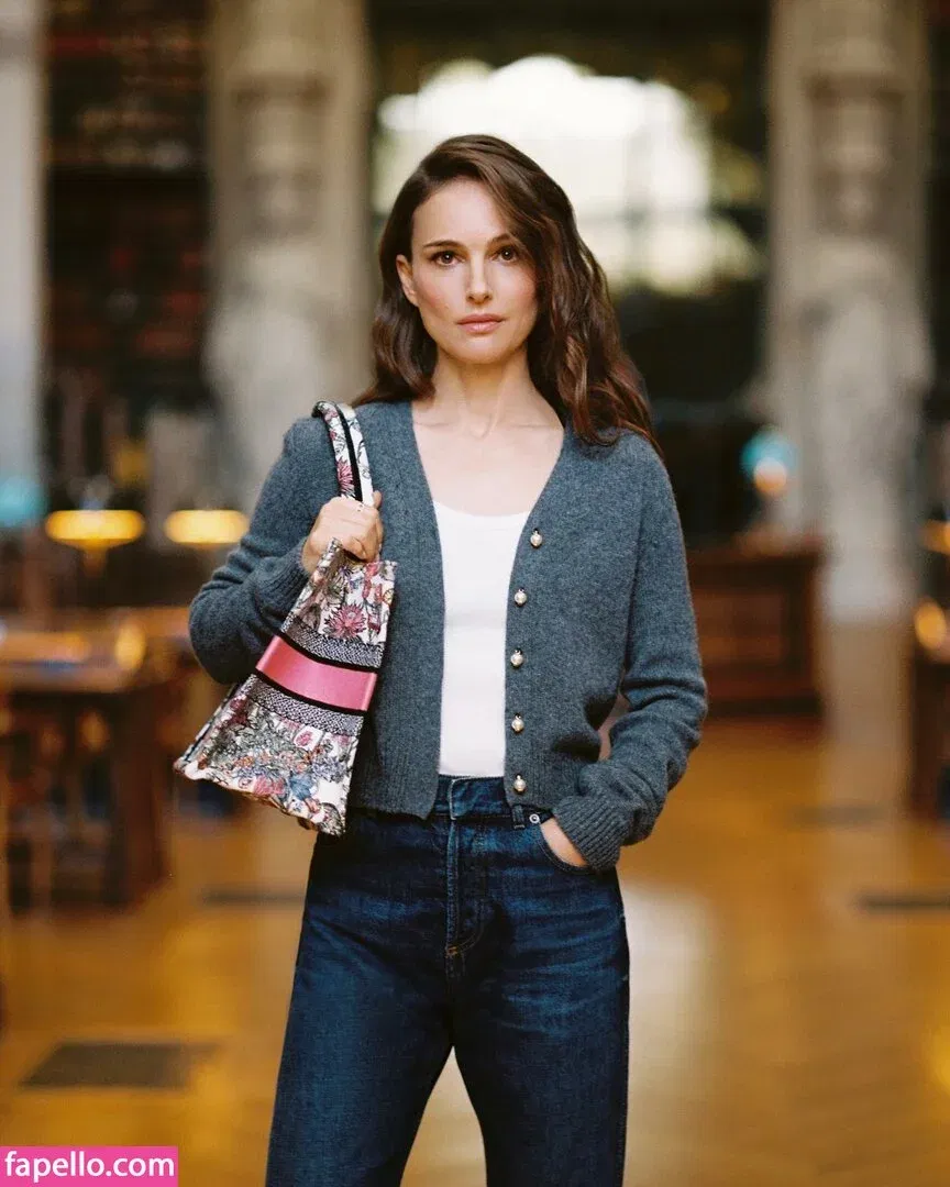 Natalie Portman Onlyfans Photo Gallery 