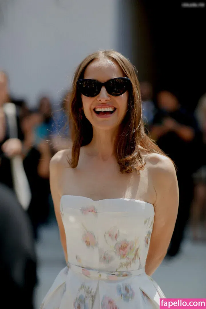 Natalie Portman Onlyfans Photo Gallery 