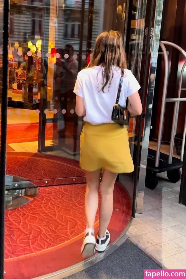 Natalie Portman Onlyfans Photo Gallery 