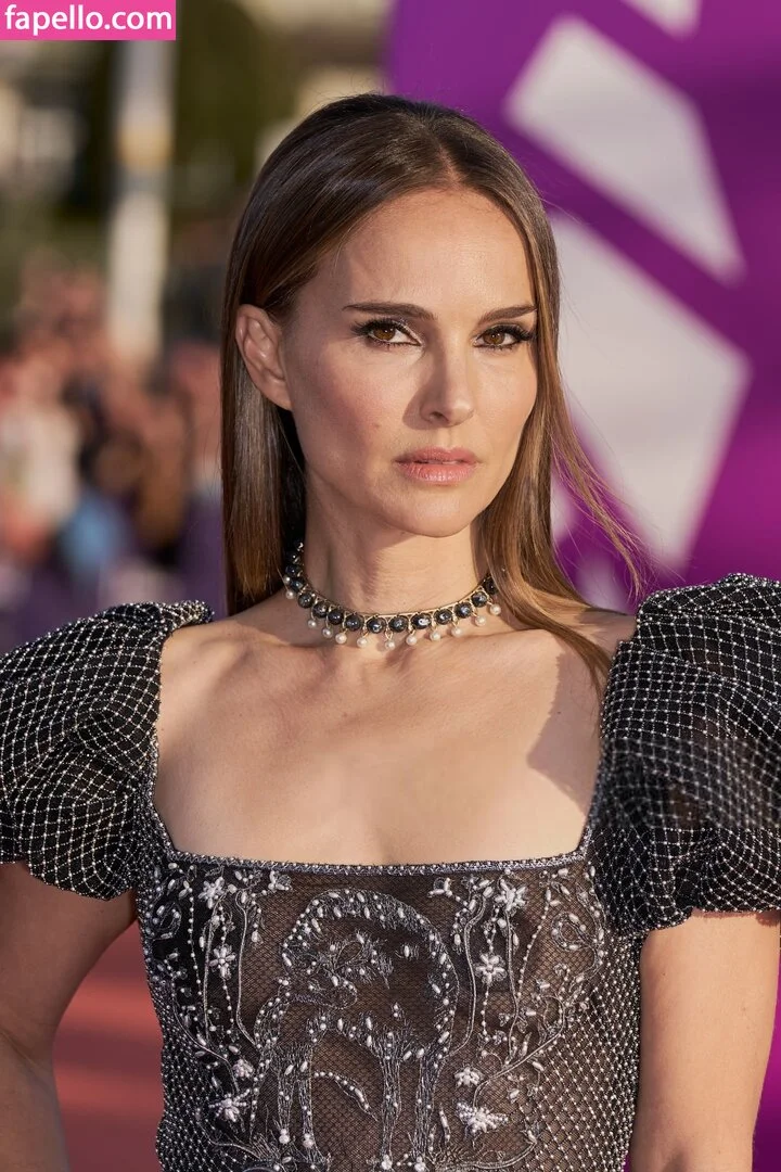 Natalie Portman Onlyfans Photo Gallery 