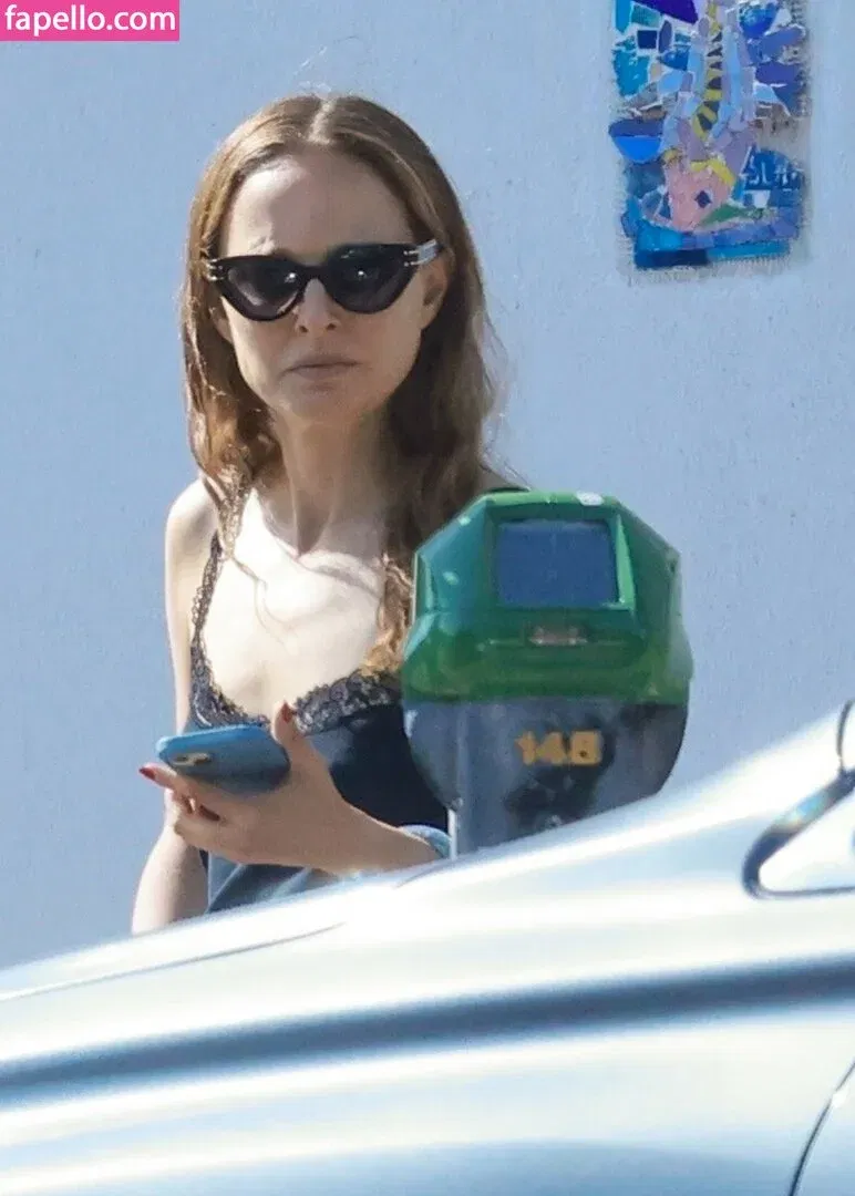 Natalie Portman Onlyfans Photo Gallery 