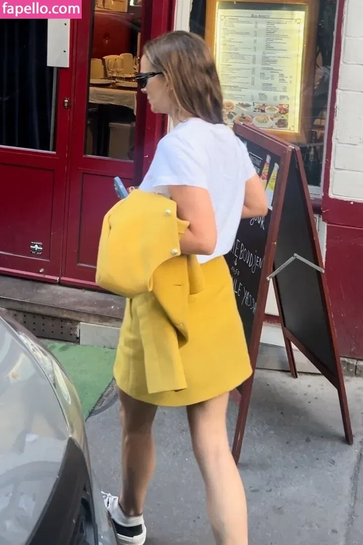 Natalie Portman Onlyfans Photo Gallery 