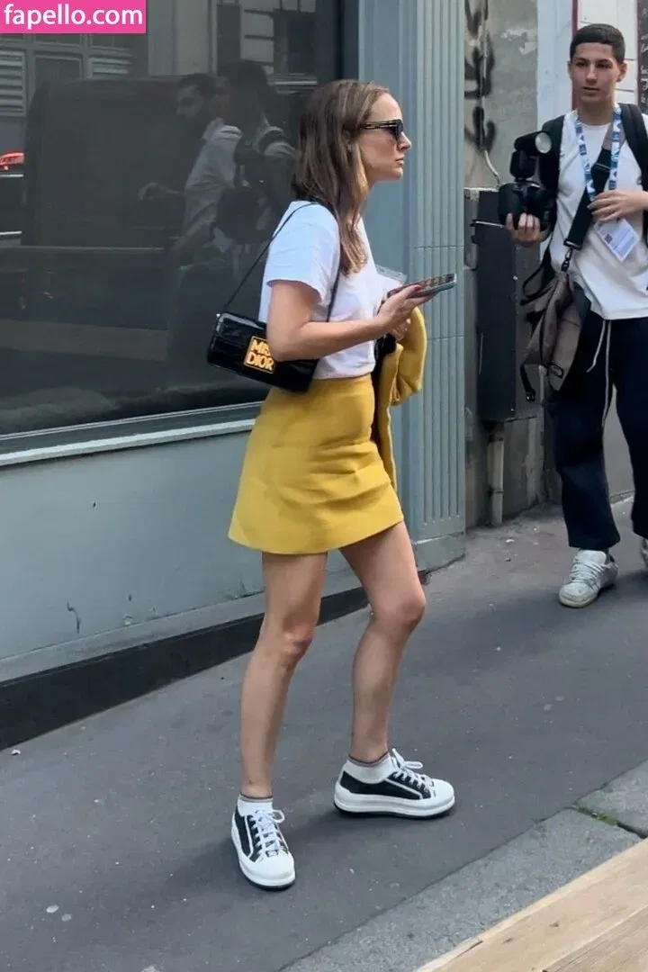 Natalie Portman Onlyfans Photo Gallery 