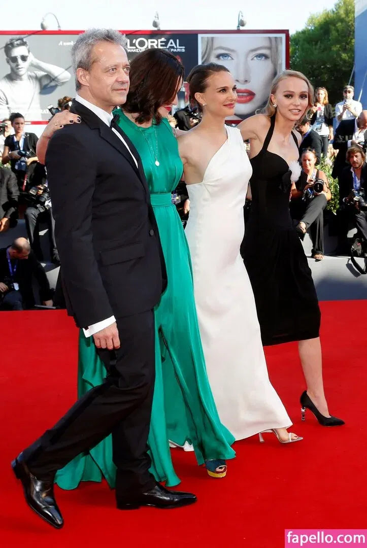 Natalie Portman Onlyfans Photo Gallery 