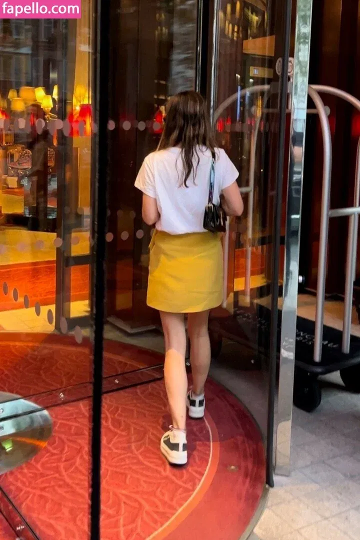 Natalie Portman Onlyfans Photo Gallery 