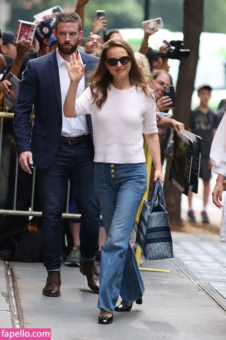 Natalie Portman Onlyfans Photo Gallery 