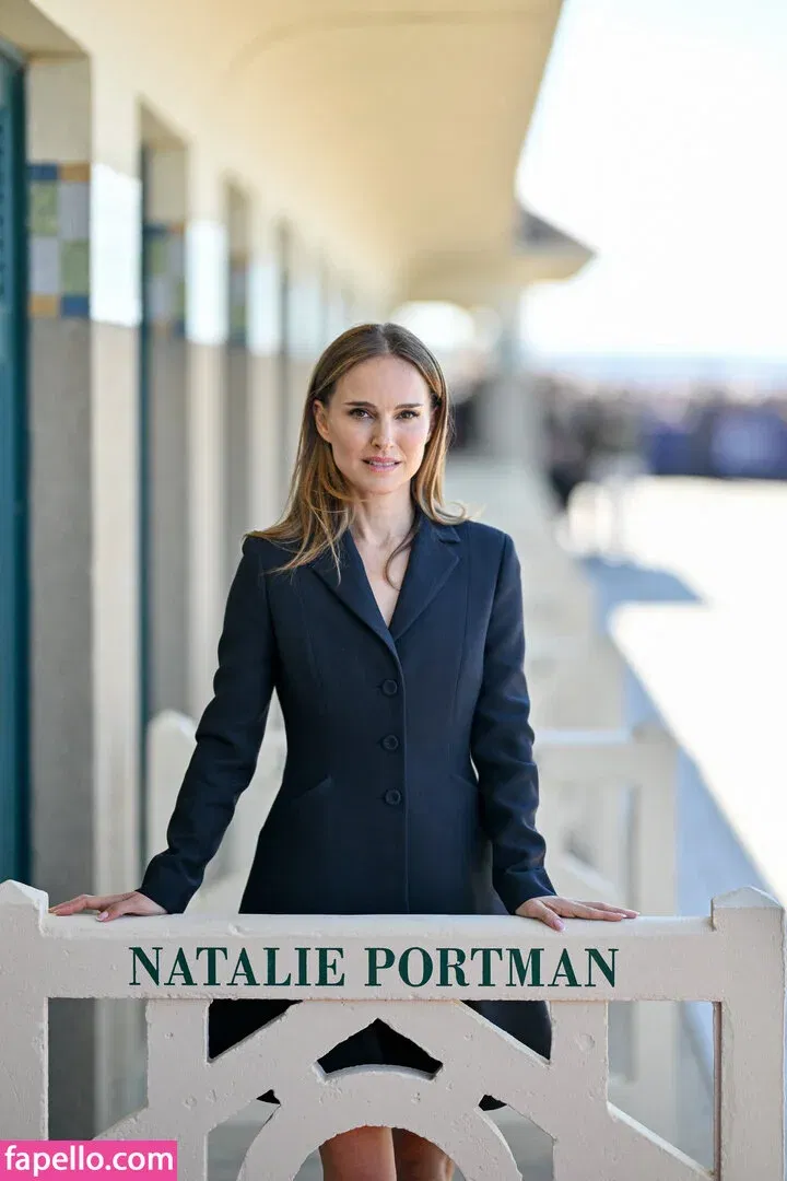 Natalie Portman Onlyfans Photo Gallery 