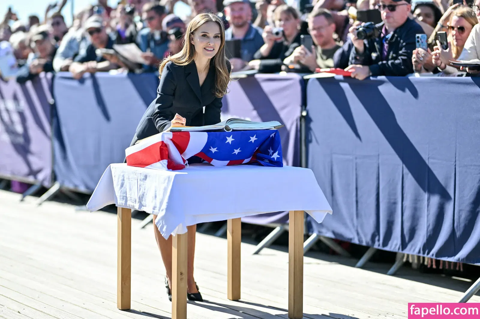 Natalie Portman Onlyfans Photo Gallery 