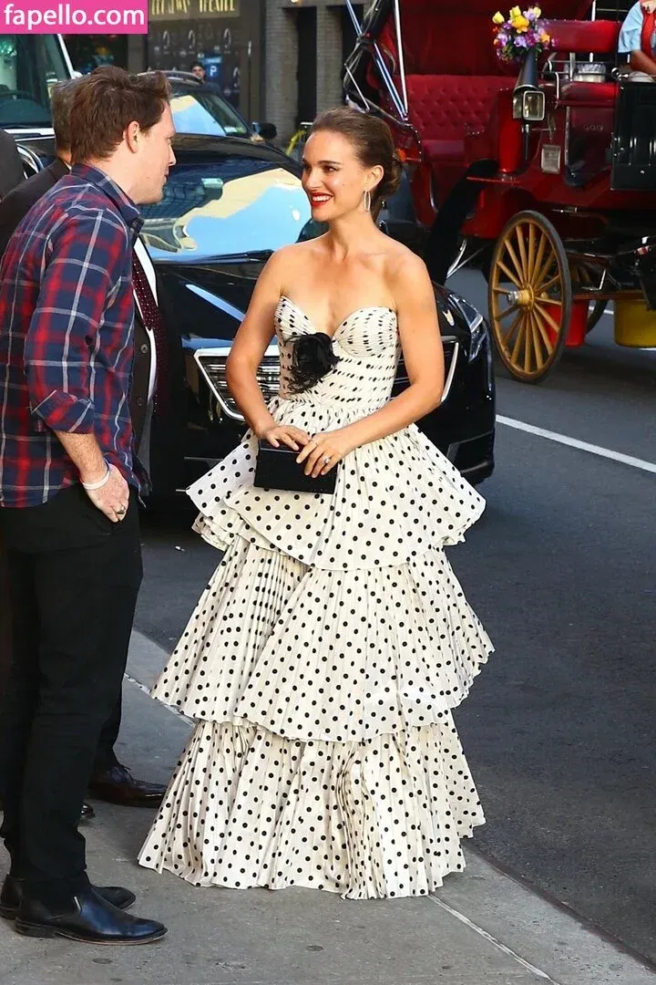 Natalie Portman Onlyfans Photo Gallery 