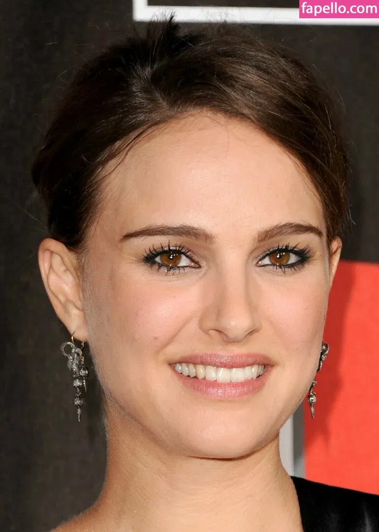 Natalie Portman Onlyfans Photo Gallery 