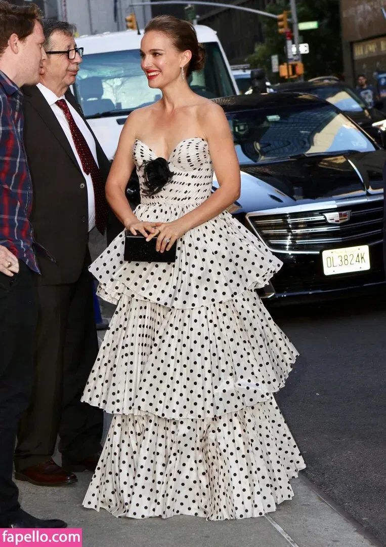 Natalie Portman Onlyfans Photo Gallery 