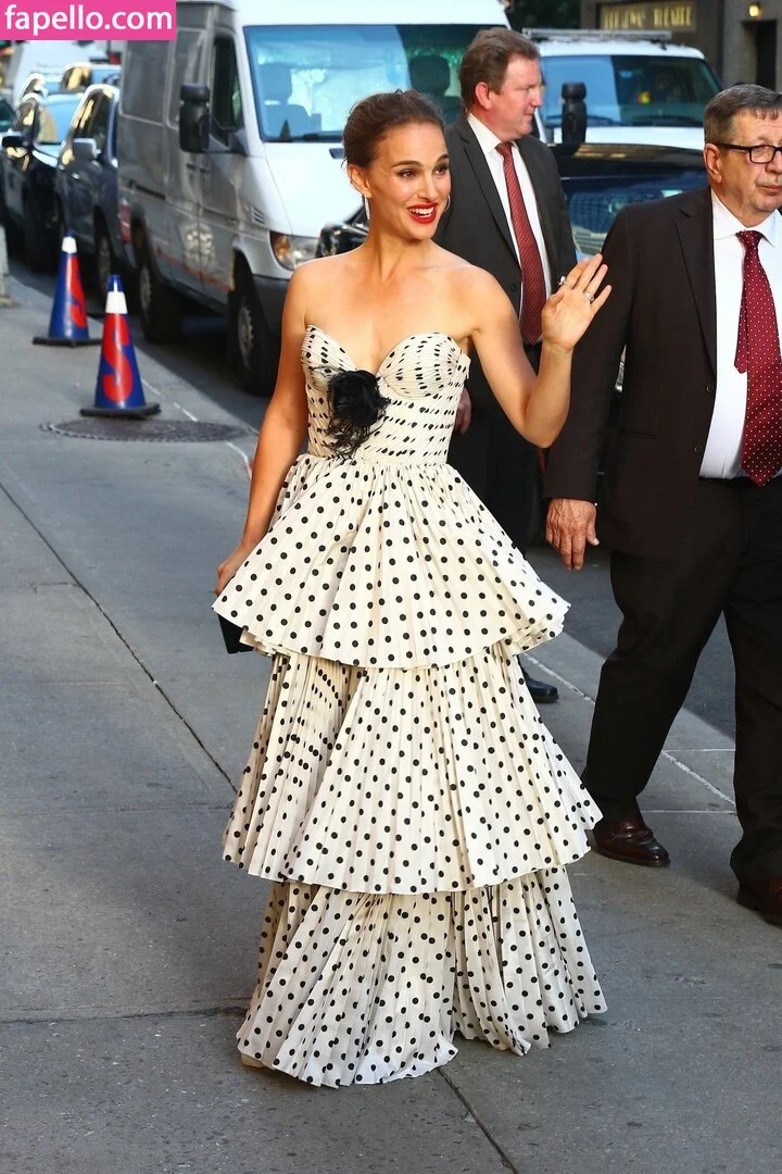 Natalie Portman Onlyfans Photo Gallery 