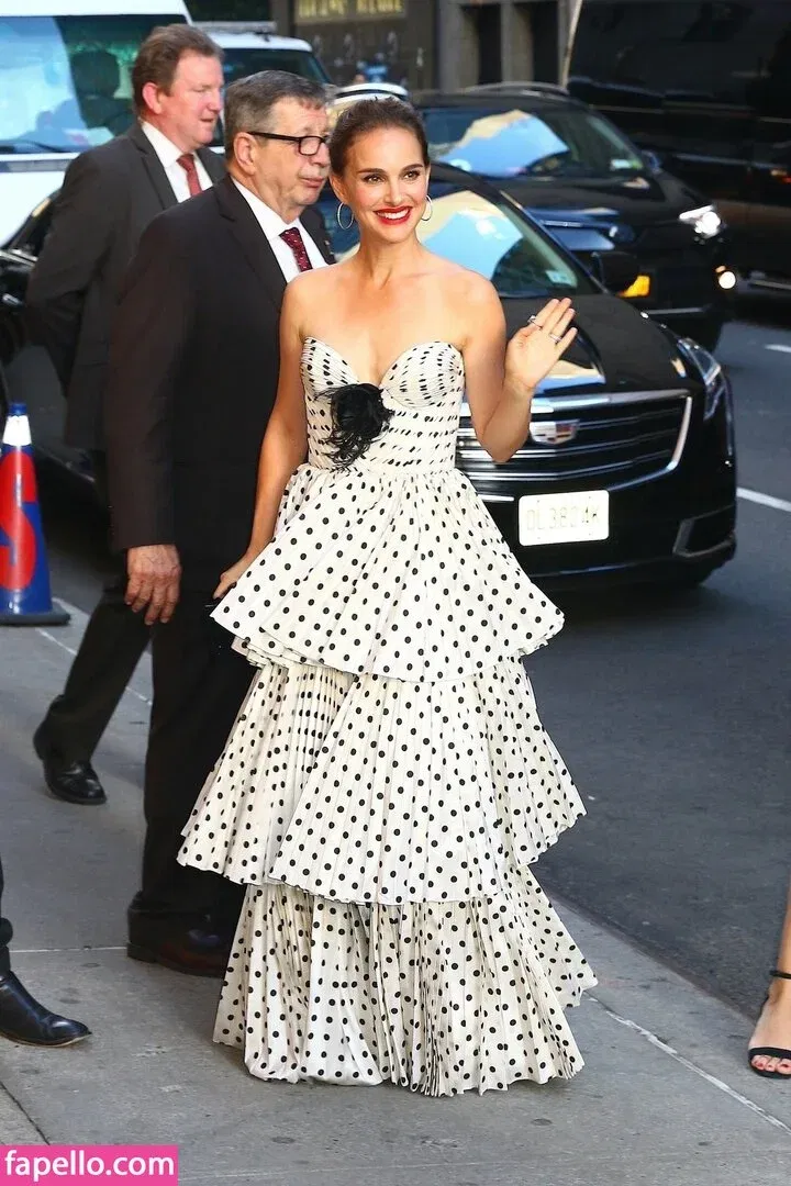 Natalie Portman Onlyfans Photo Gallery 