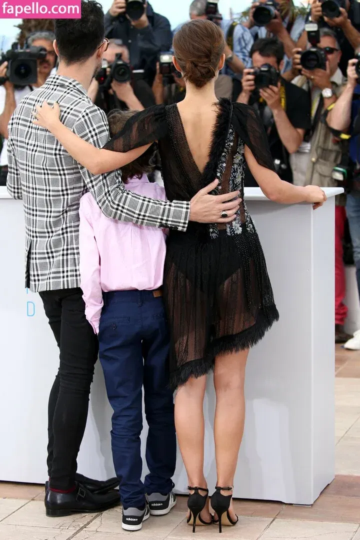 Natalie Portman Onlyfans Photo Gallery 