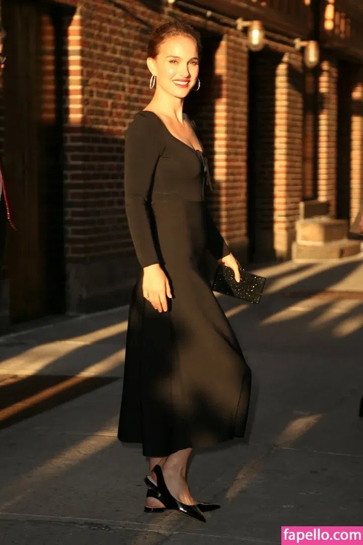 Natalie Portman Onlyfans Photo Gallery 