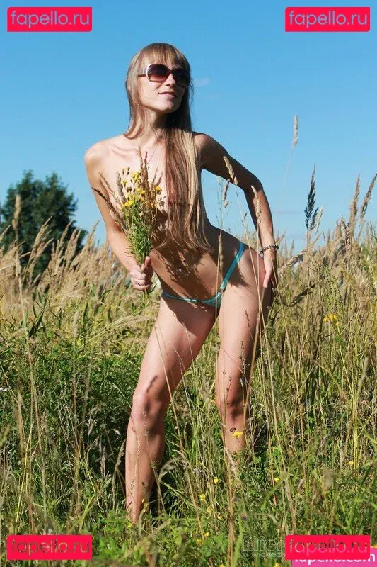 Jul_bikini Onlyfans Photo Gallery 