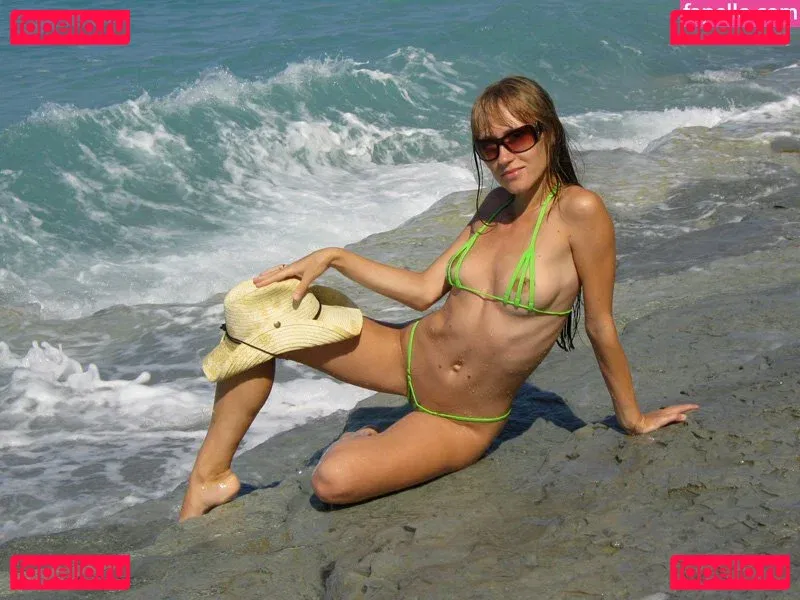 Jul_bikini Onlyfans Photo Gallery 