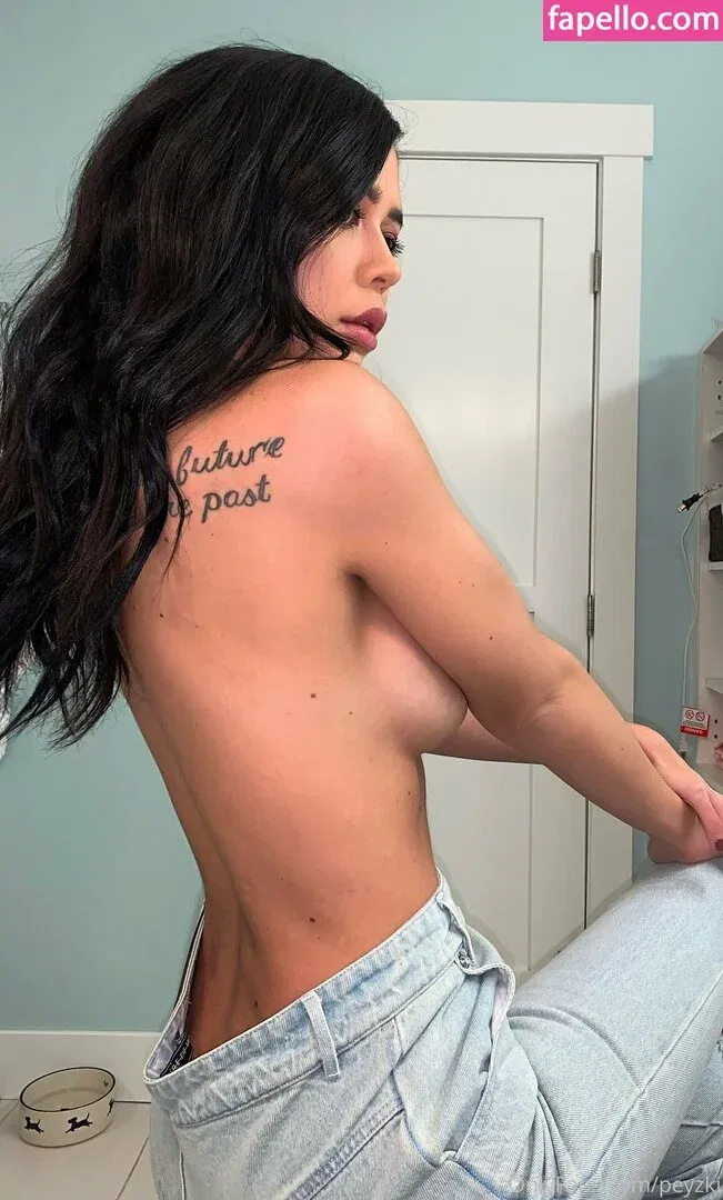 Peyzki Onlyfans Photo Gallery 