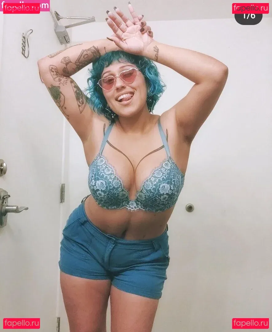 venusontheflipside Onlyfans Photo Gallery 