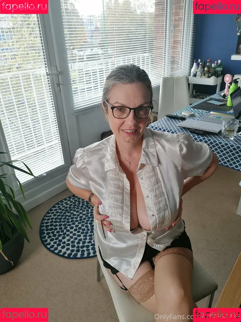 glamgran56 Onlyfans Photo Gallery 