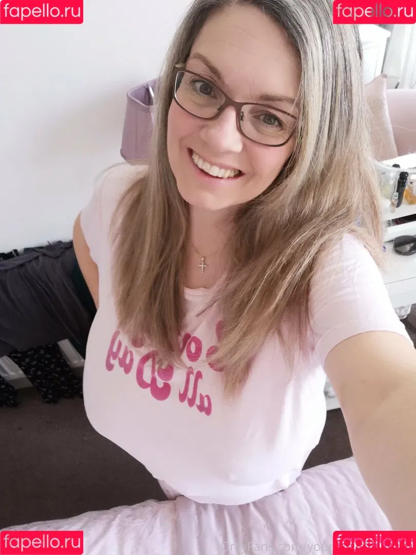 glamgran56 Onlyfans Photo Gallery 