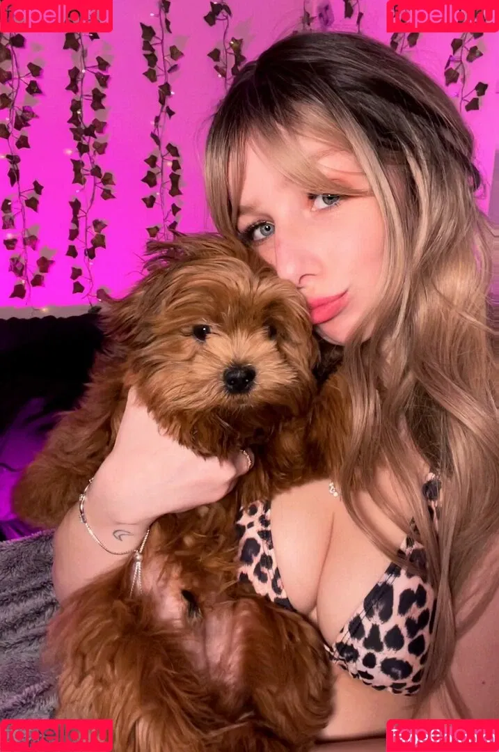 Zoeysummer Onlyfans Photo Gallery 