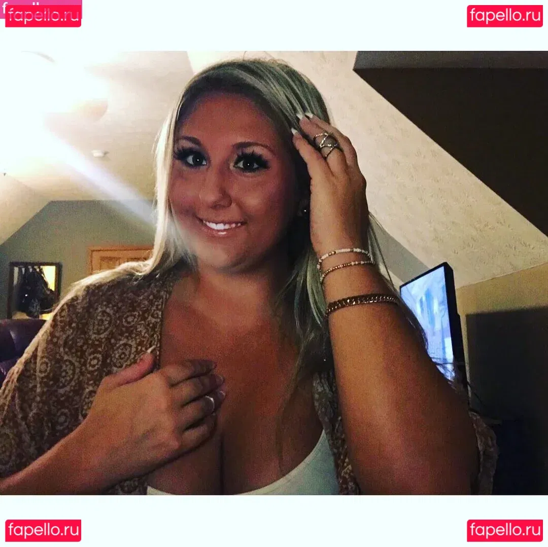 Lauren Lincoln Onlyfans Photo Gallery 