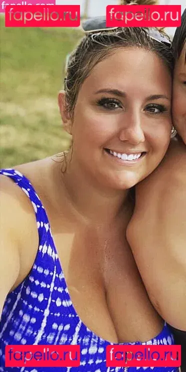 Lauren Lincoln Onlyfans Photo Gallery 