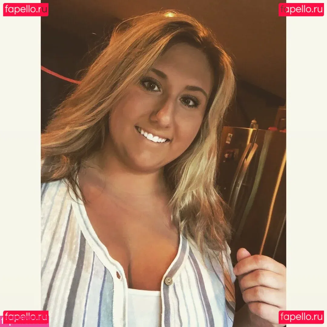 Lauren Lincoln Onlyfans Photo Gallery 