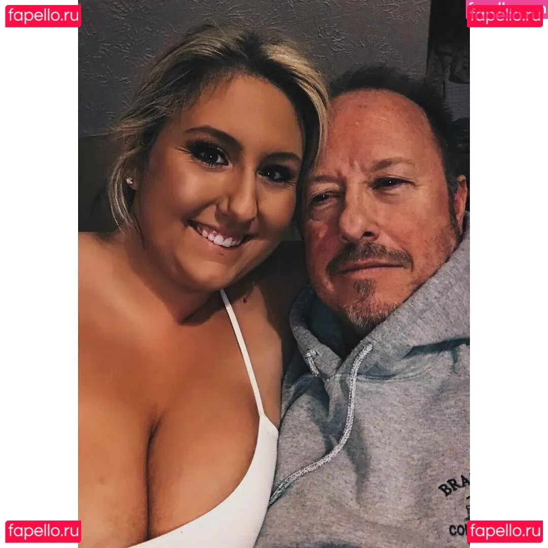 Lauren Lincoln Onlyfans Photo Gallery 