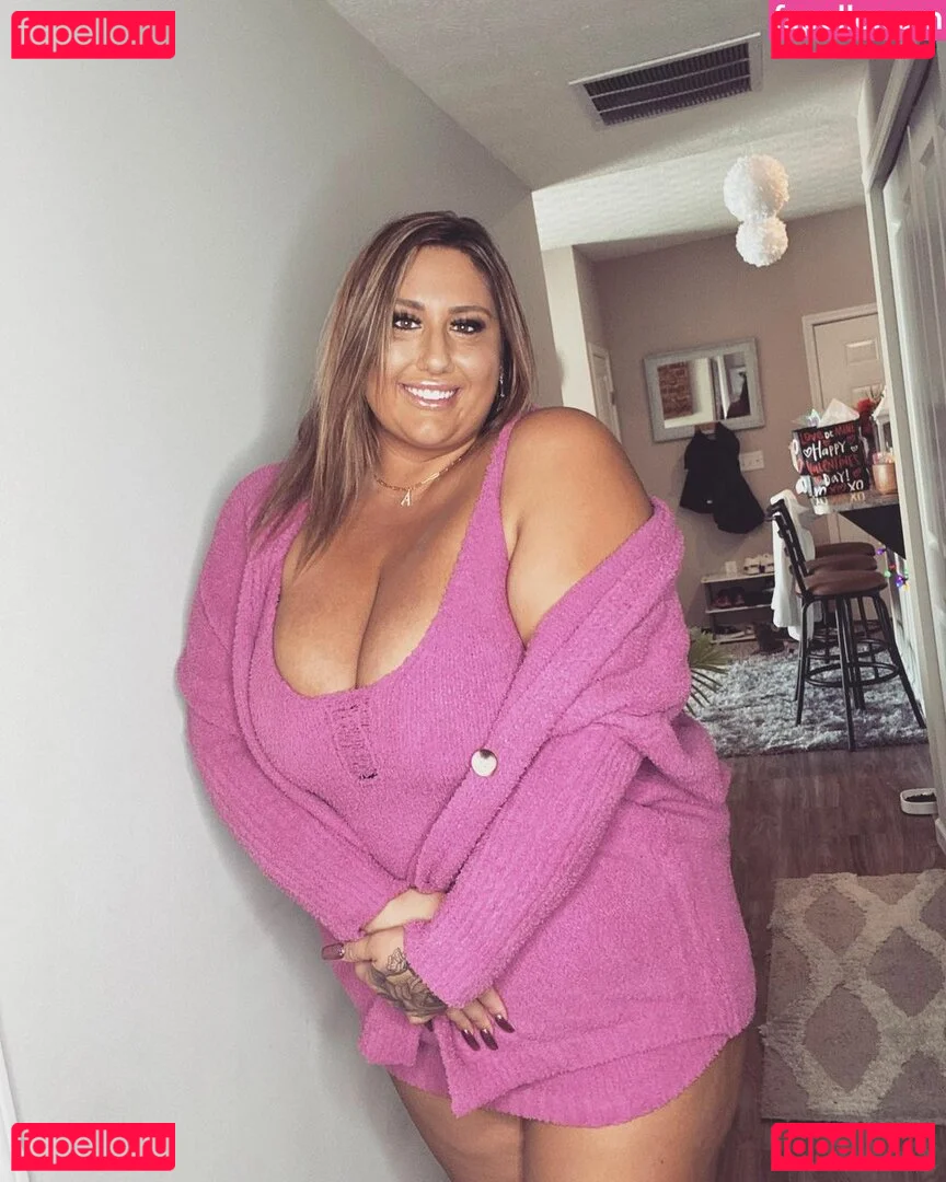 Lauren Lincoln Onlyfans Photo Gallery 