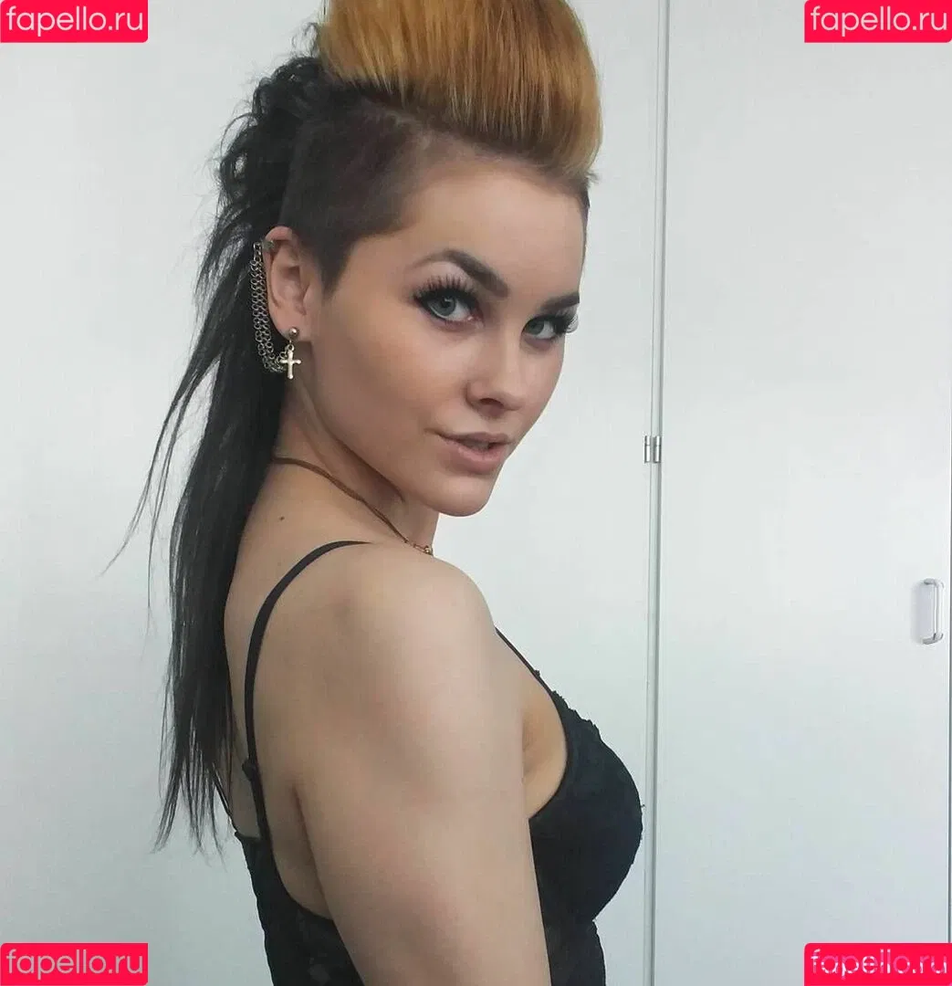 VMissyB Onlyfans Photo Gallery 